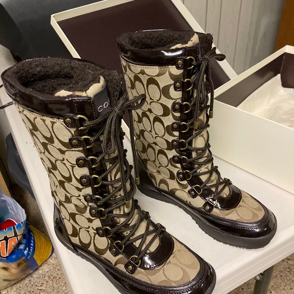 Coach winter boots